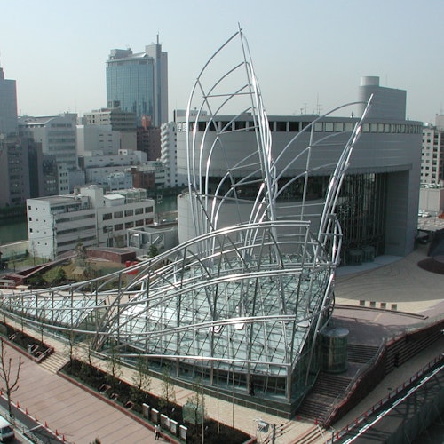 El Museo Nacional de Arte de Osaka: Exposiciones de la Colección