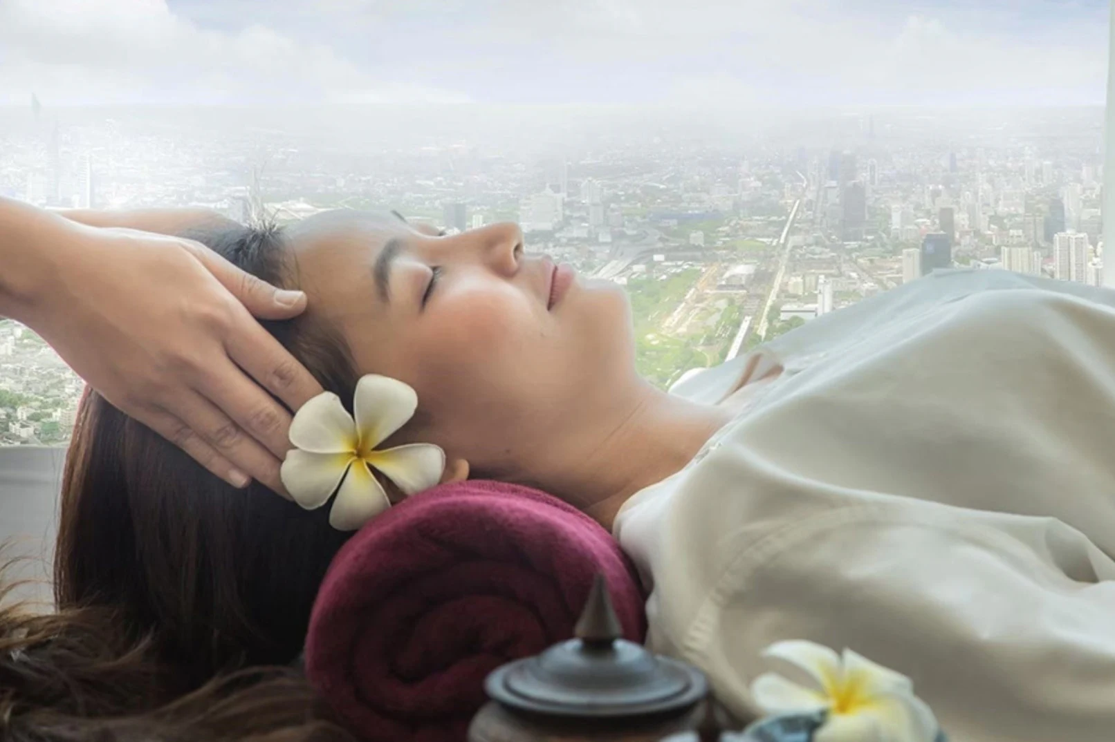 Baiyoke Sky Hotel Bangkok: 1-Hr Thai Oil Massage at Sky Relax