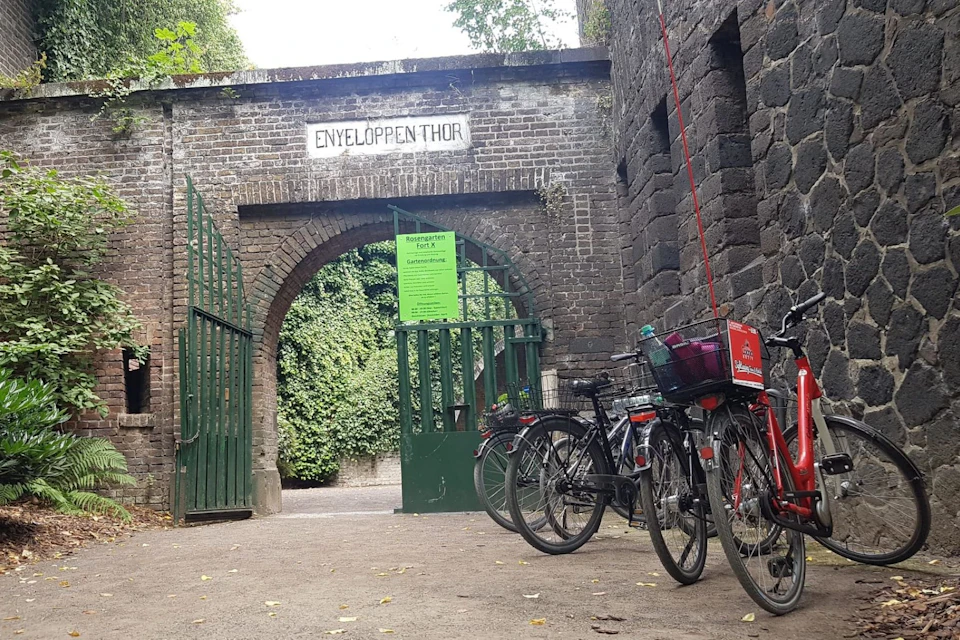 Discover hidden places by bike in Cologne
