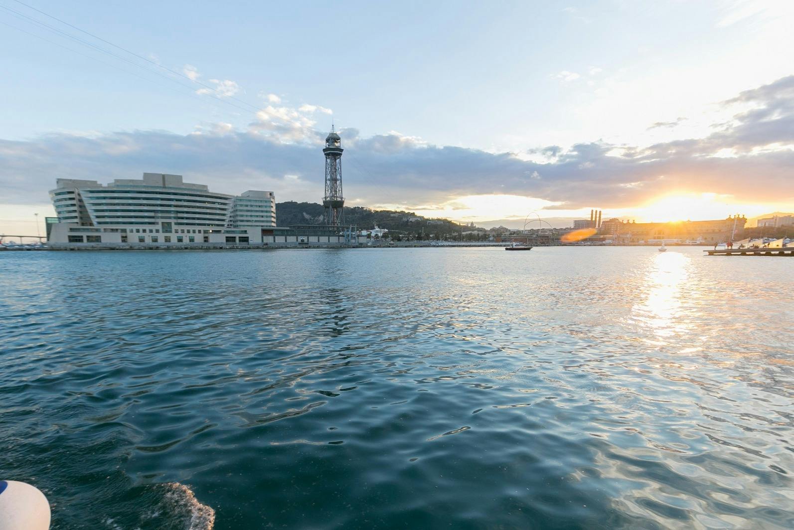 Croisière au coucher du soleil à Barcelone