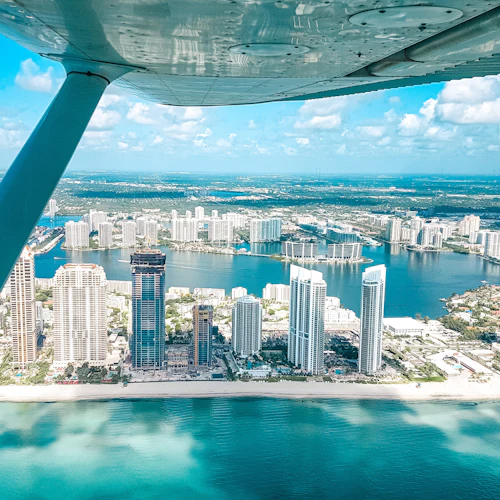 Miami: Private Sunset Airplane Tour + Drinks