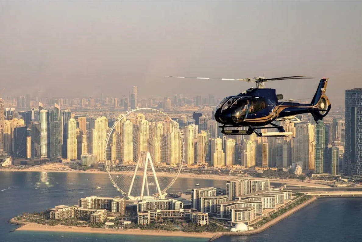 Jízda vrtulníkem v Dubaji