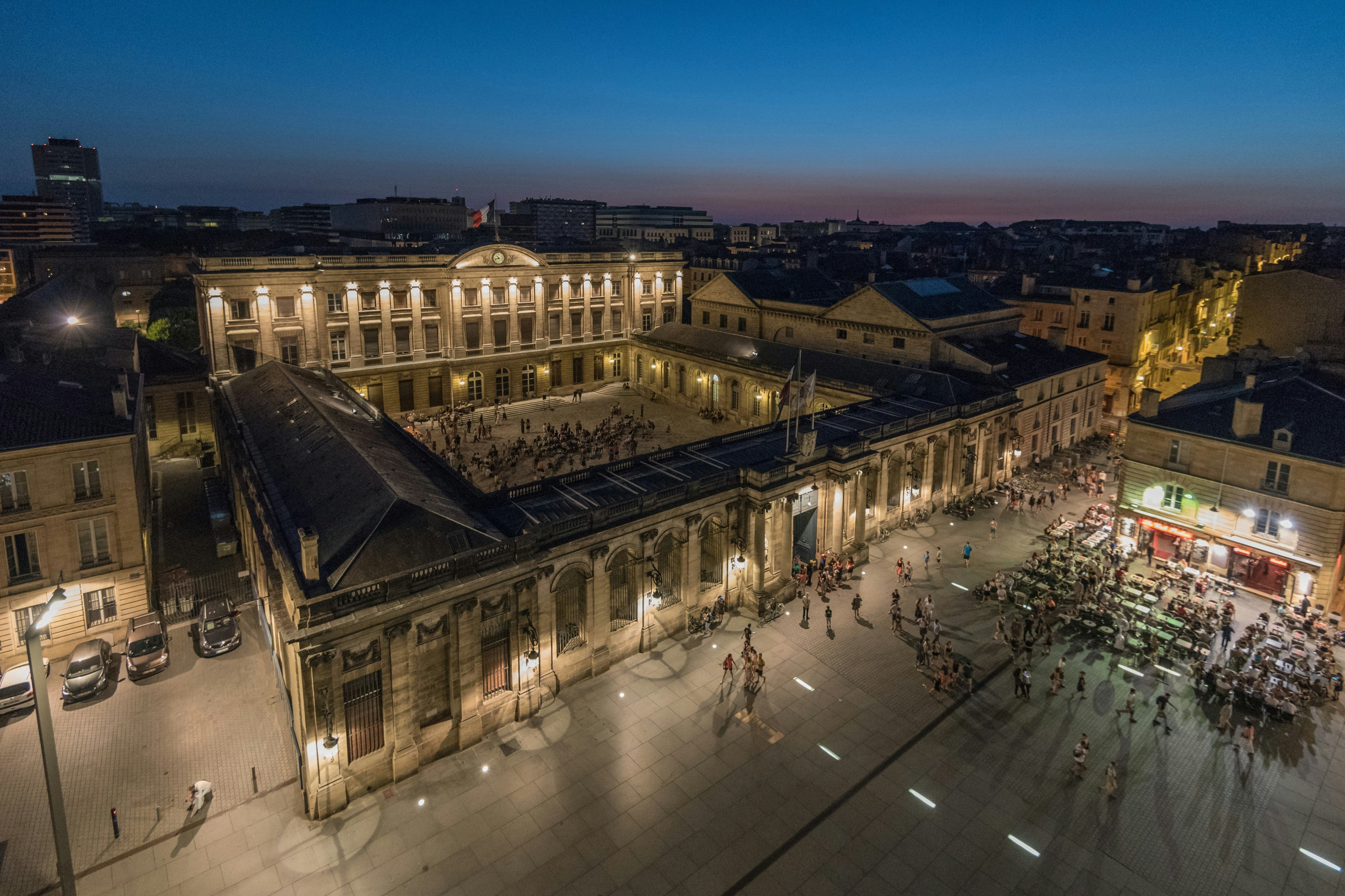 Bordeaux: Palais Rohan Guided Tour in French