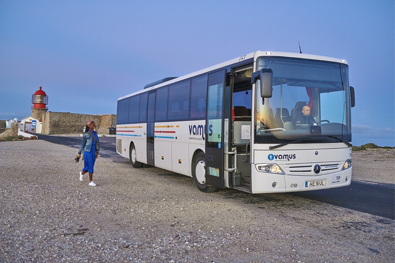 Portimao: Bus Transfer To/From Faro Airport