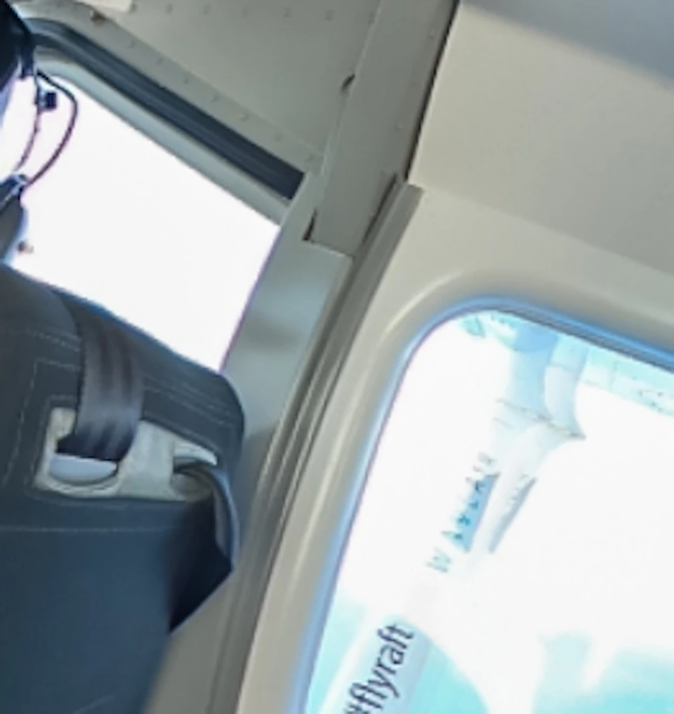 Seating in plane