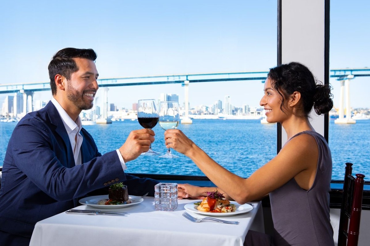 San Diego: Buffet Dinner Cruise - Accommodations in San Diego