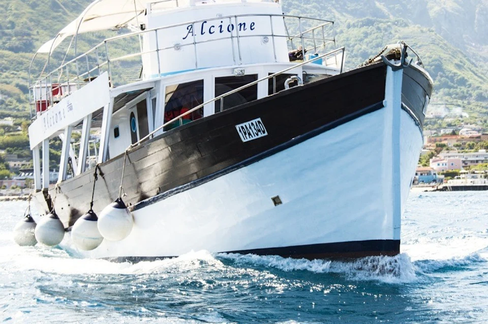 Alcione Boat sailing