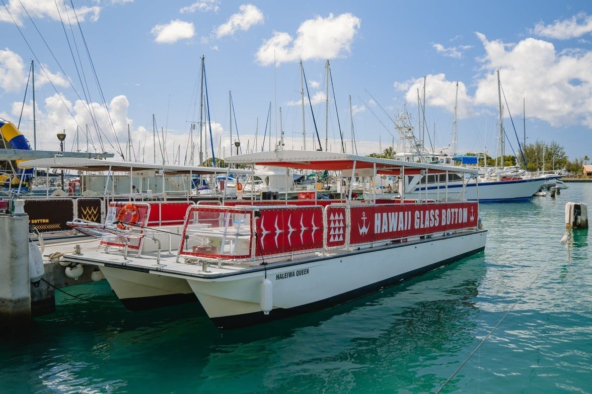 HAWAII GLASS BOTTOM BOAT TOURS
