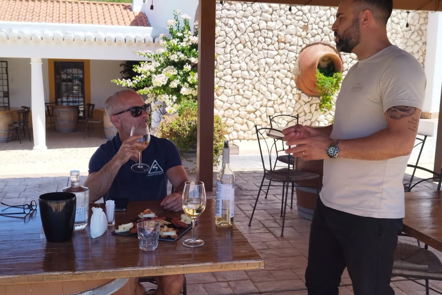 Algarve: Guided Wine & Tapas Tastings + 4x4 Tour