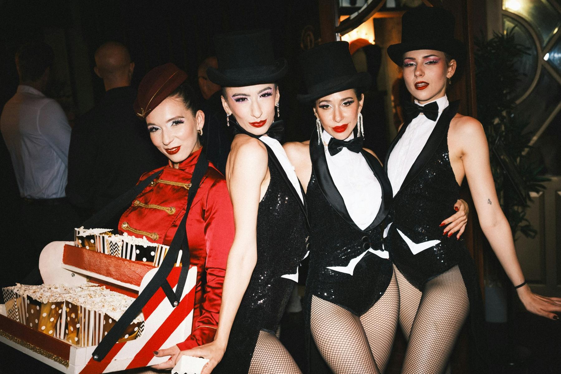 Teatro Mirage: Clube de Jantar Burlesco - Photo 28