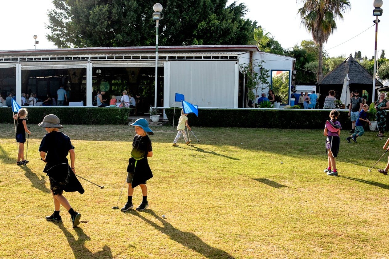 μίνι γκολφ για παιδιά