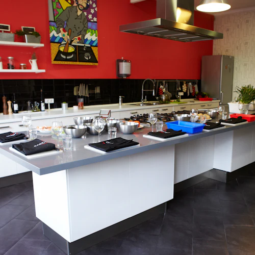 Barcelona: Aula de culinária de paella + passeio pelo mercado La Boqueria - Photo 11