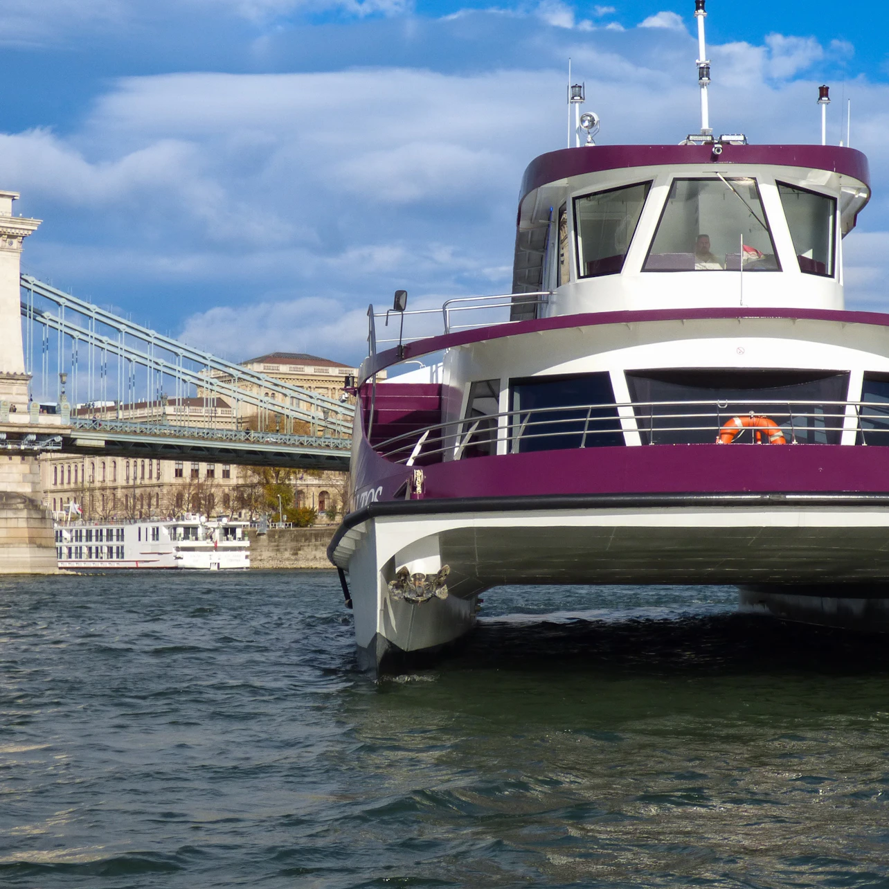 Budapest: Sightseeing Cruise + Unlimited Prosecco in Budapest β Tiqets