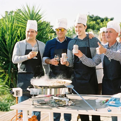 Valência: Aula guiada de culinária de paella + bebidas - Photo 4