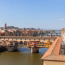 Uffizi Gallery & Vasari Corridor: Reserved Entry + Small Group Guided Tour 3