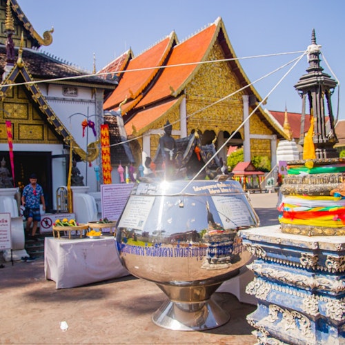 Visita guiada a pie por la ciudad vieja y los templos de Chiang Mai - 2 horas