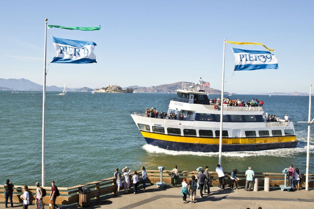 \* 1日乗り降り自由のバス＋サンフランシスコ・ベイクルーズ