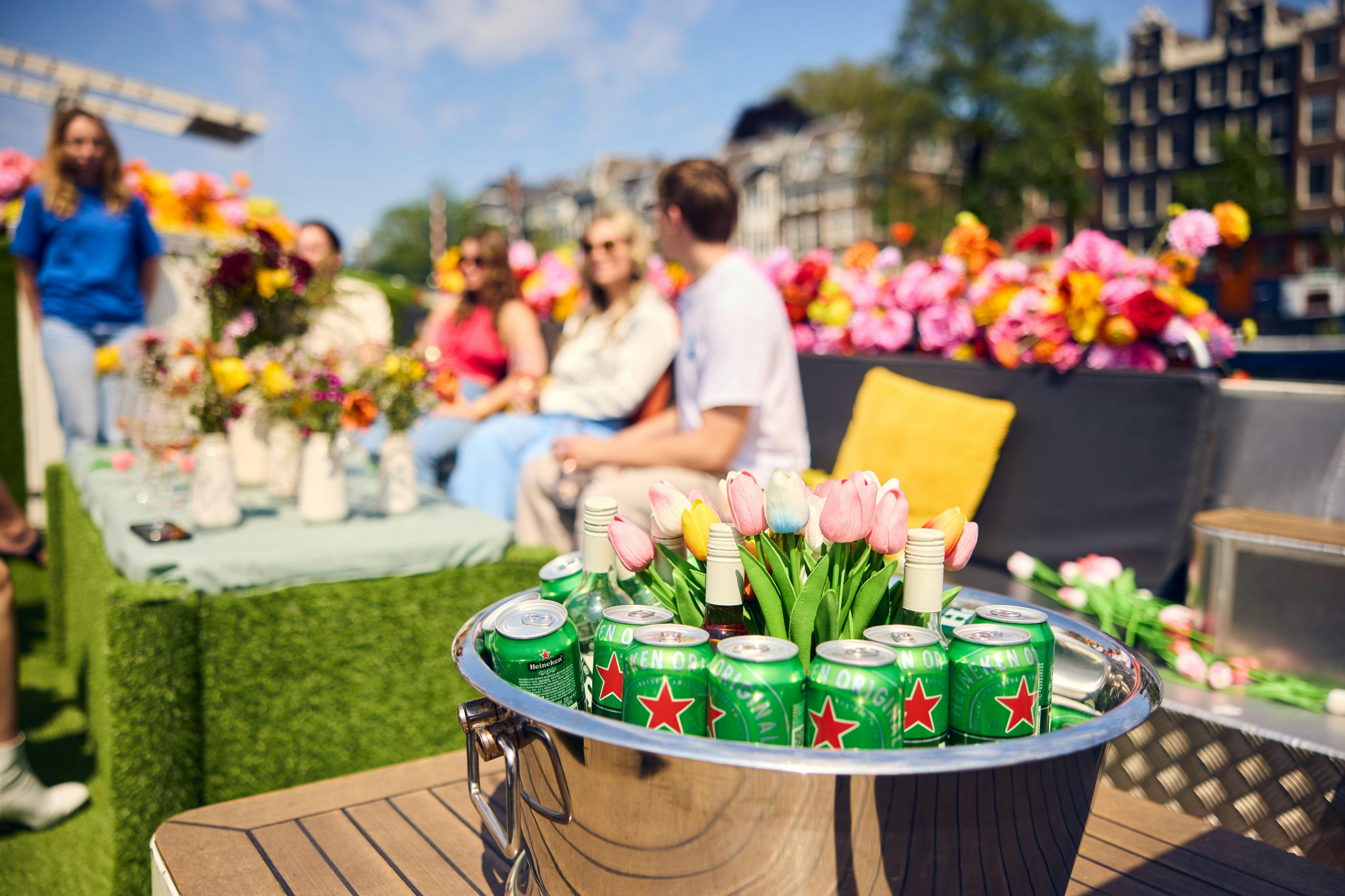 플라워 보트 타고 즐기는 운하 크루즈