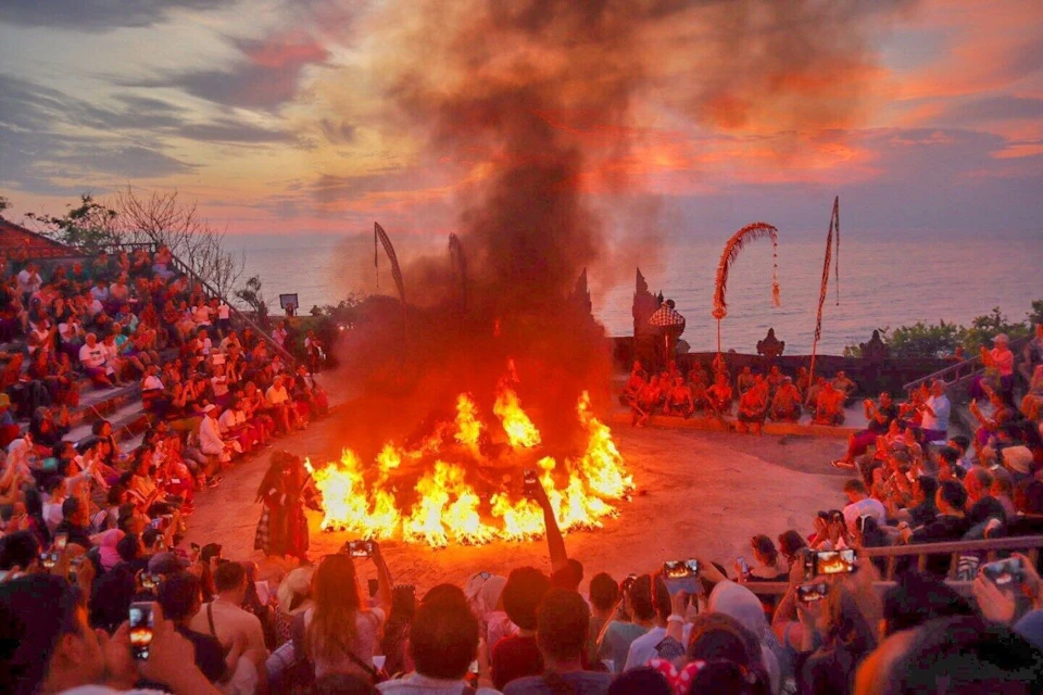 Uluwatu Kecak & Fire Dance Show