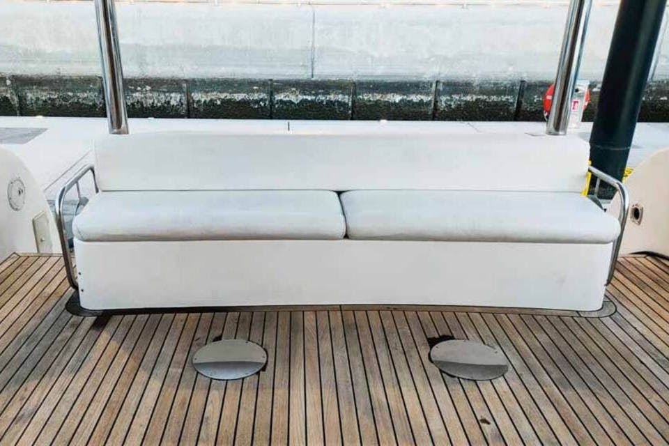 61フィートラグジュアリーヨットチャーター-シルバークリーク