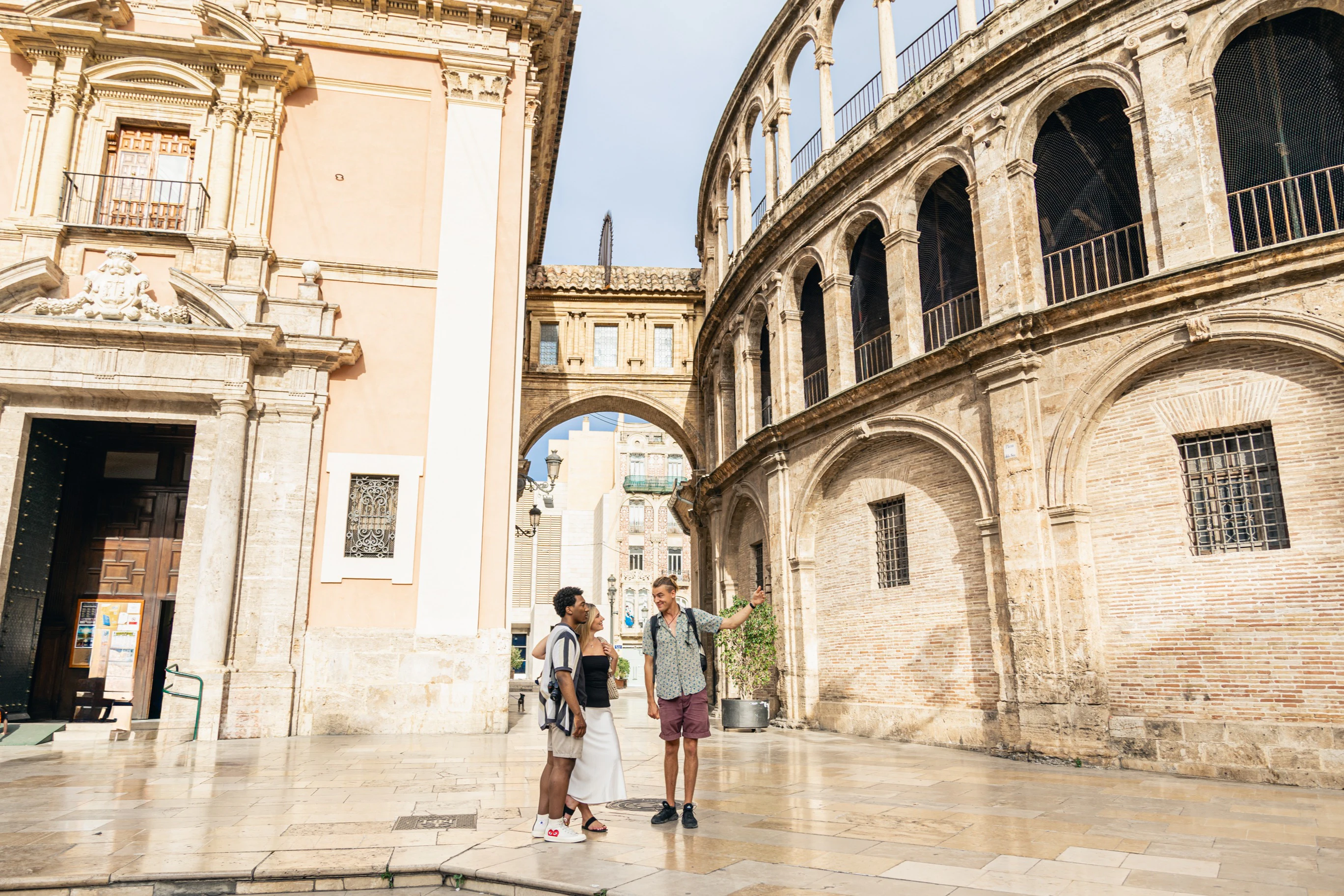 Valencia: Medieval Guided Walking Tour