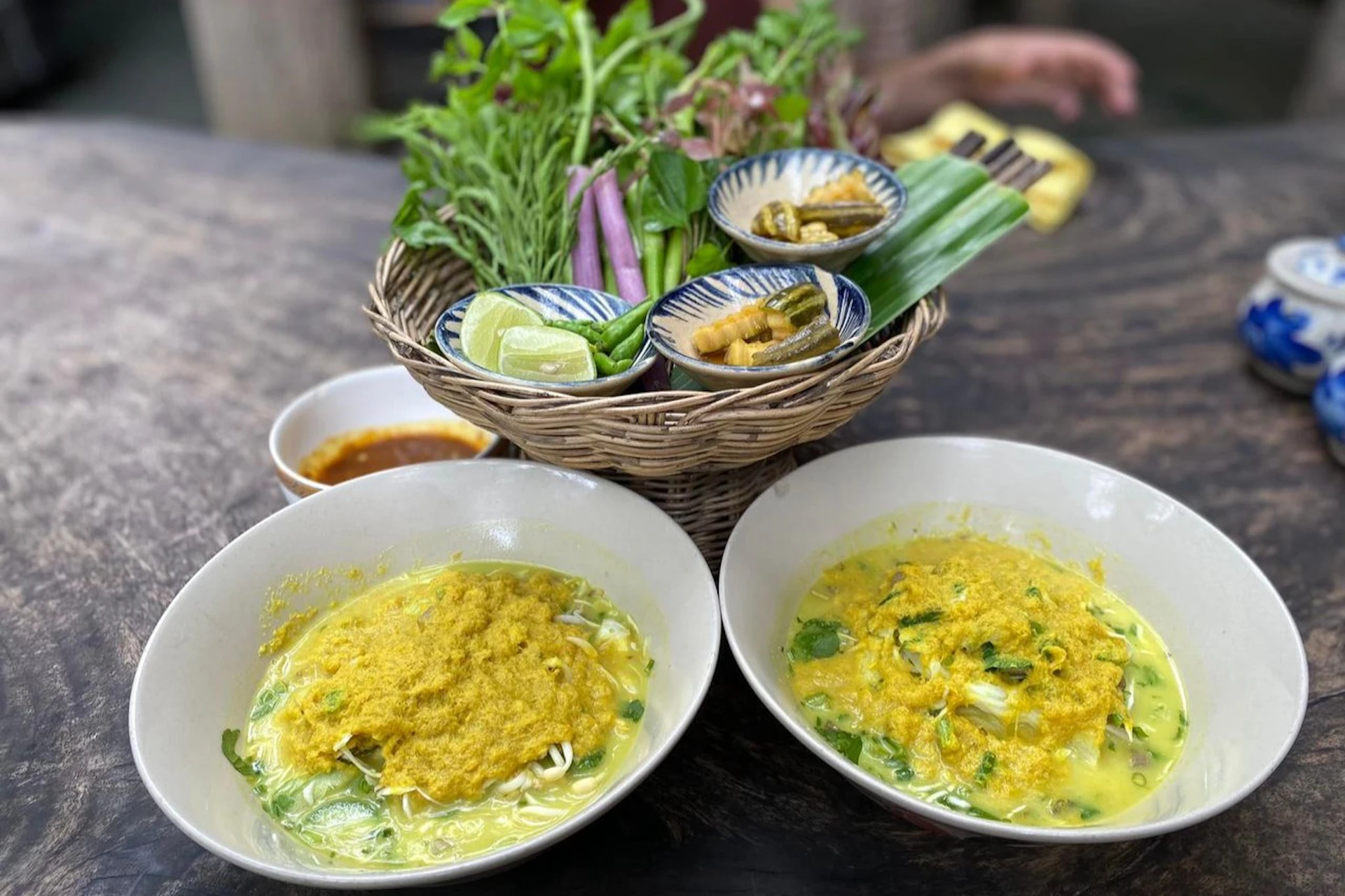 Phnom Penh Evening Foodie Vespa Tour