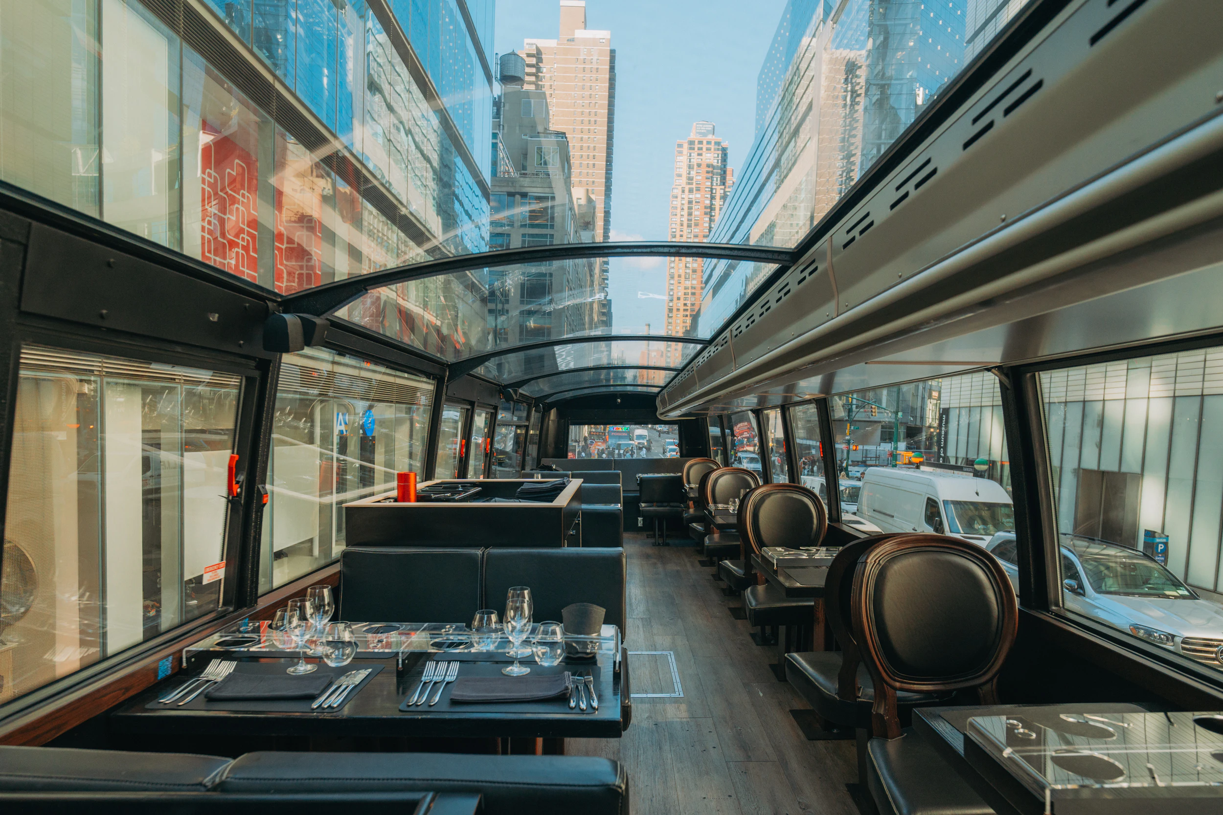 Bustronome New York: City Bus Tour + Dinner
