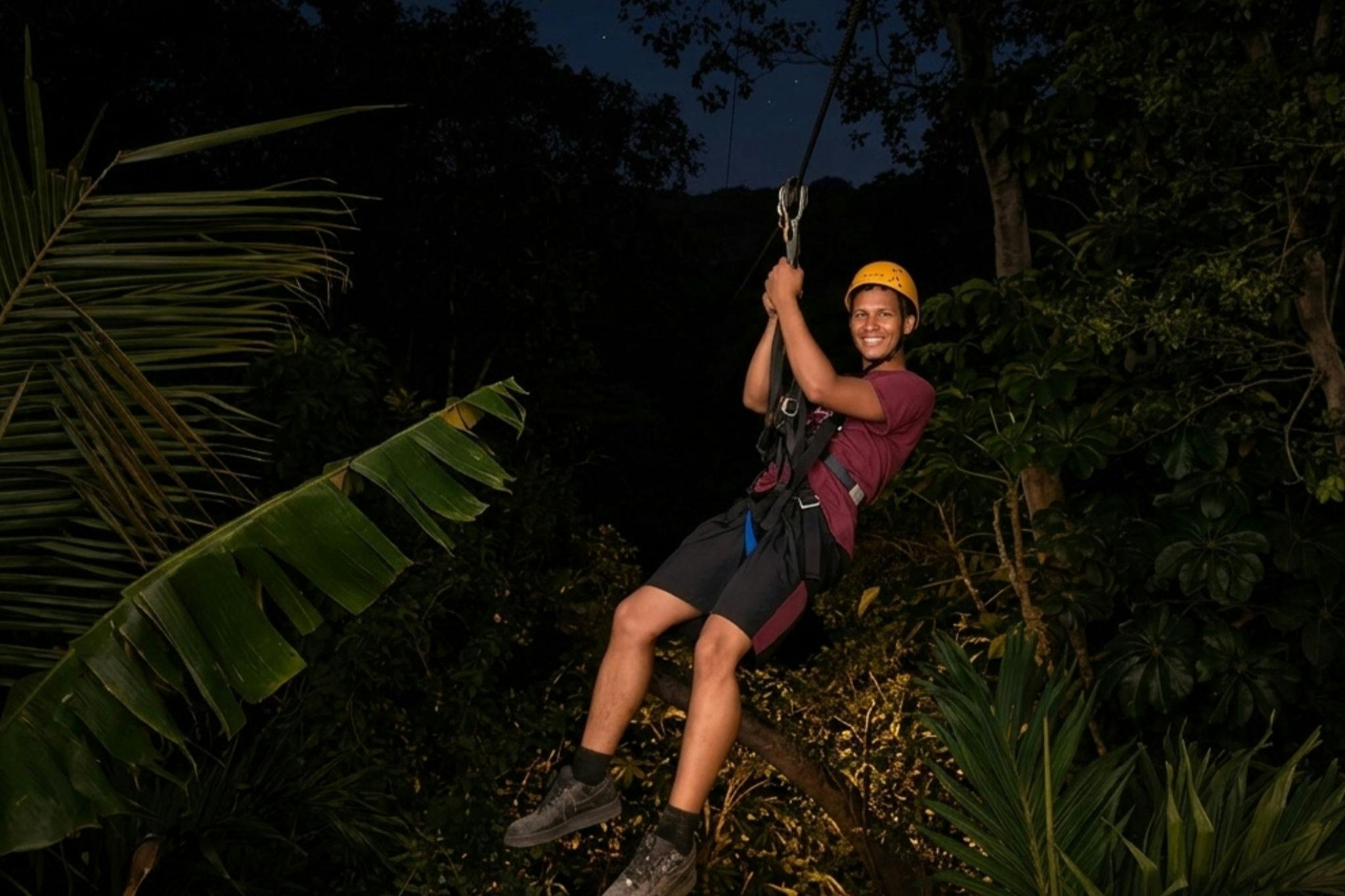Coral Crater Adventure Park: Zipline-Erlebnis bei Nacht — 3