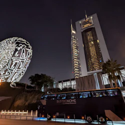 Bustronome Dubai: Bus Tour + Dinner