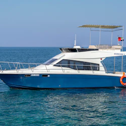 Dubai Harbour: 40-Ft Yacht Charter 2