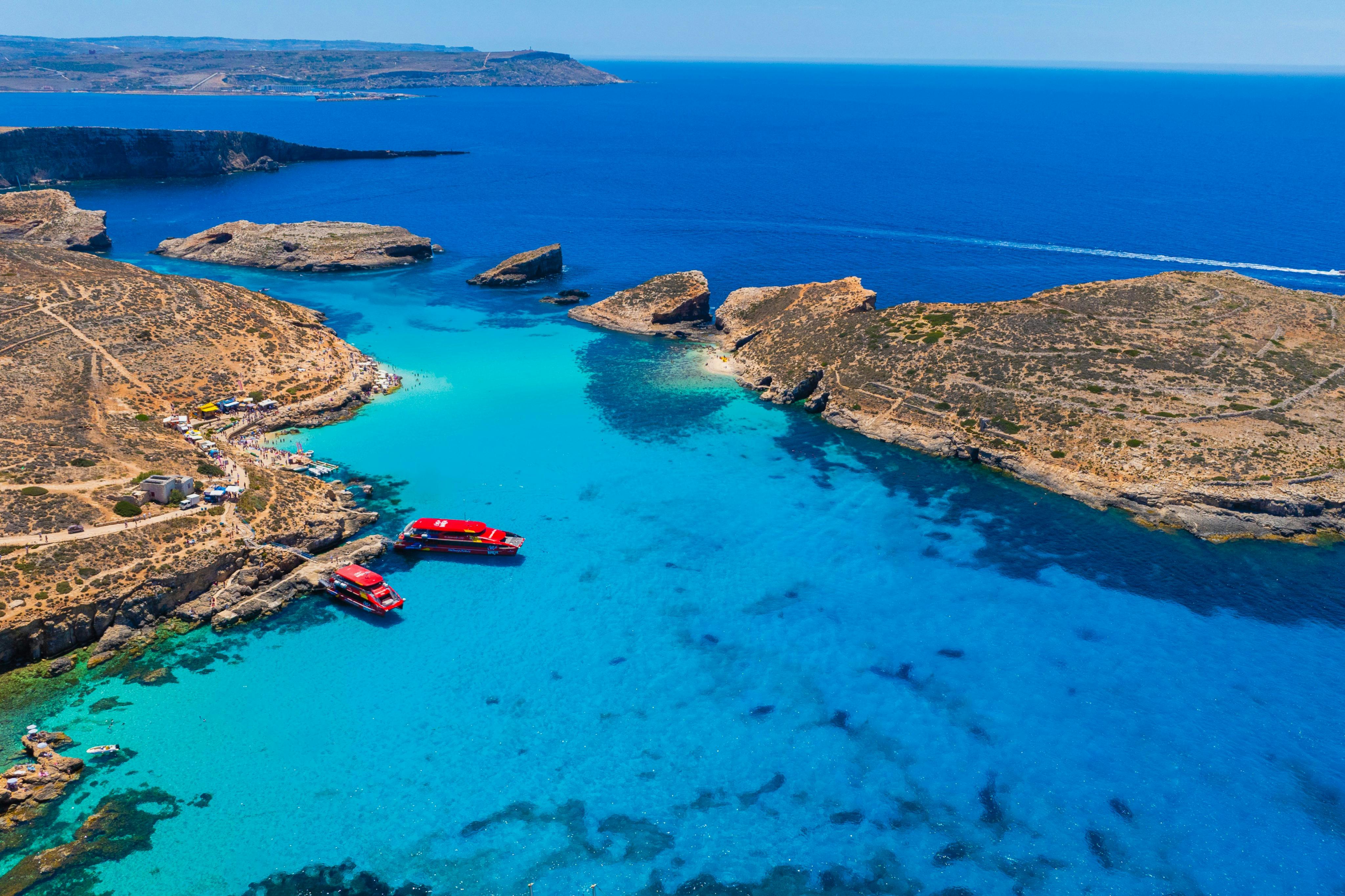 Comino: tour in barca al tramonto — 2