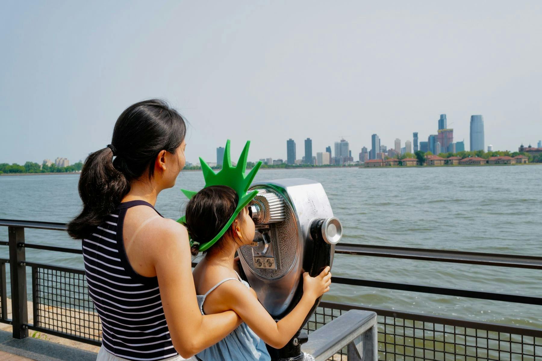 Statue of Liberty & Ellis Island: Entry Ticket + Roundtrip Ferry from New Jersey - Photo 3
