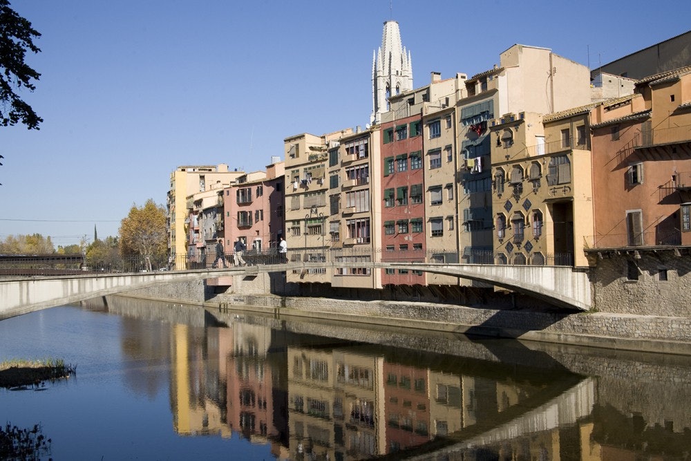 Dalí Museum & Girona: Entry Ticket + Guided Tour from Barcelona