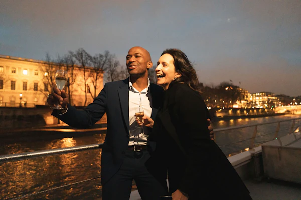 Seine River: Dinner Cruise with Live Music by Bateaux Mouches