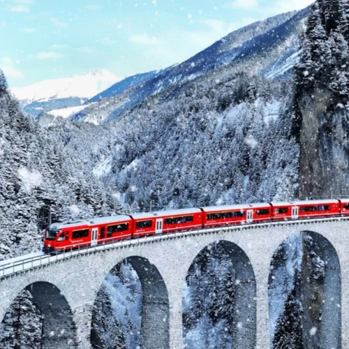 St. Moritz e Tirano: Excursão de um dia a partir de Milão + Passeio de comboio Bernina Express - Photo 7