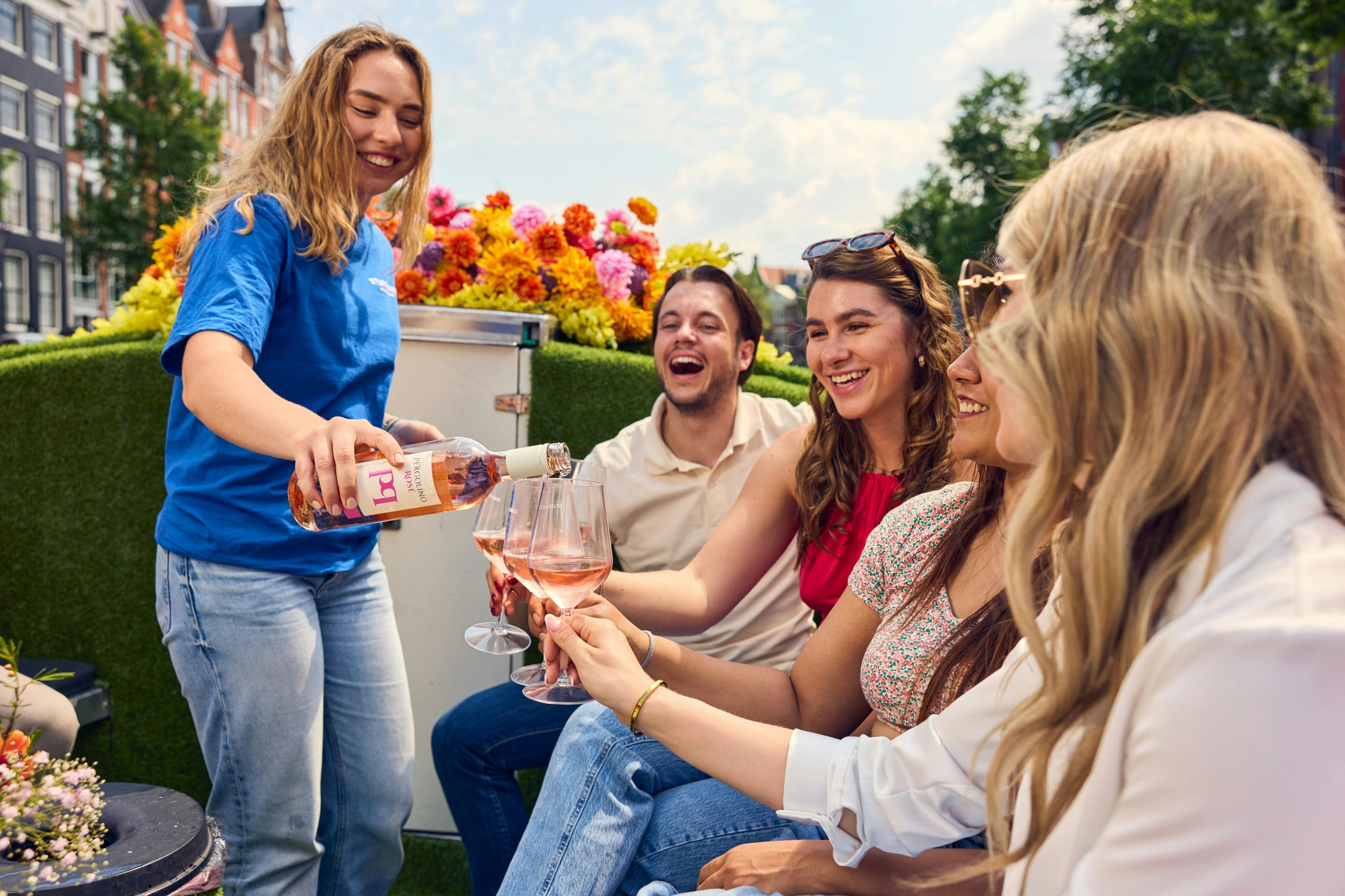 플라워 보트 타고 즐기는 운하 크루즈