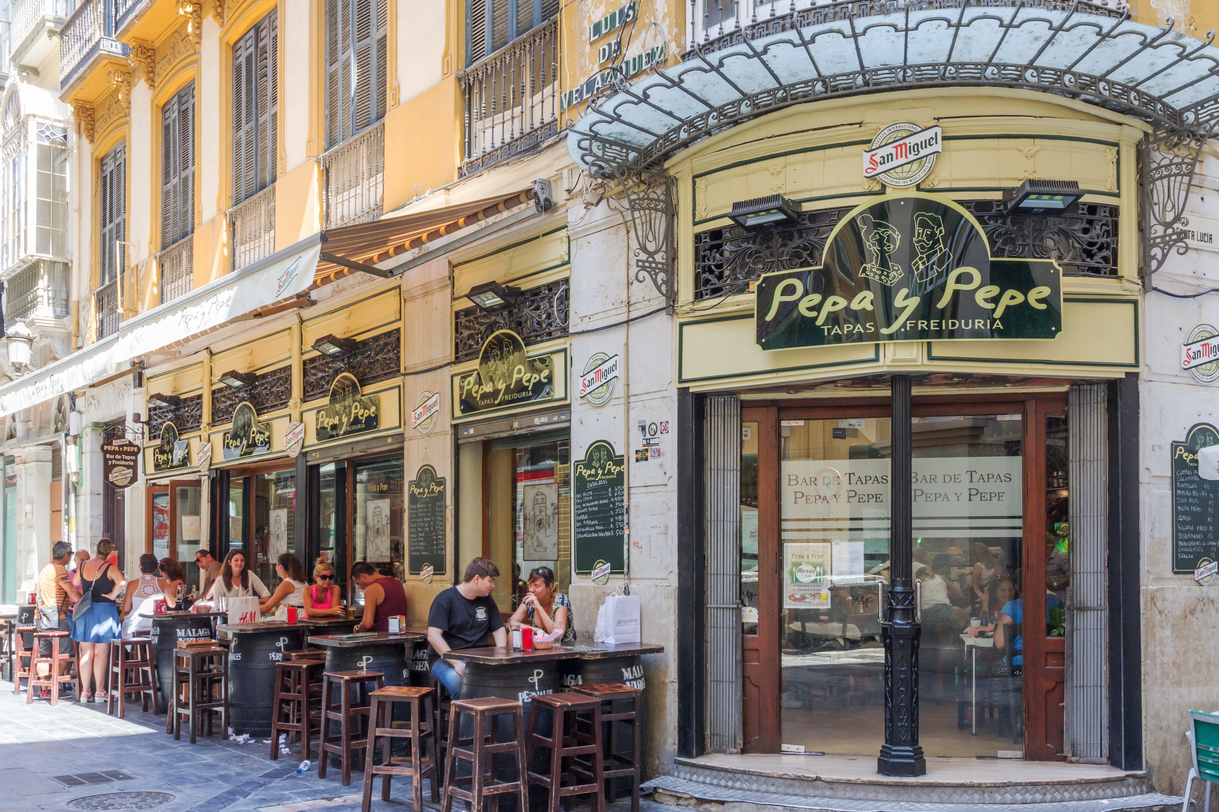 Malaga: Guided Food Tour + Drinks