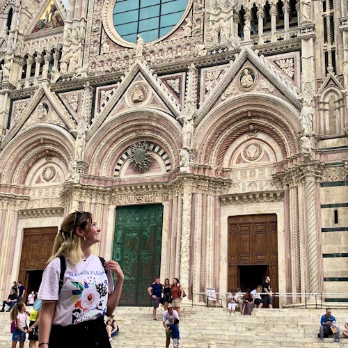 Excursión de un día desde Florencia: Pisa, San Gimignano y Siena con almuerzo y cata de vinos