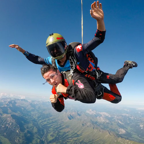 Interlaken: Experiência de paraquedismo em um avião - Photo 4