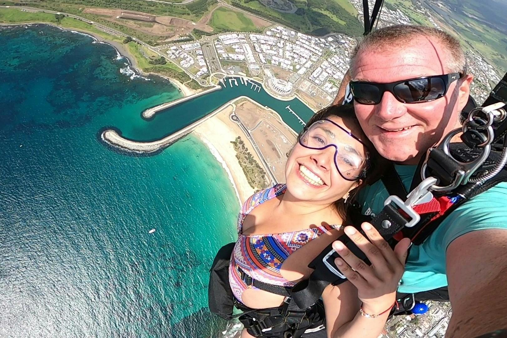 Ελεύθερη πτώση πάνω από το Shellharbour του Σίδνεϊ