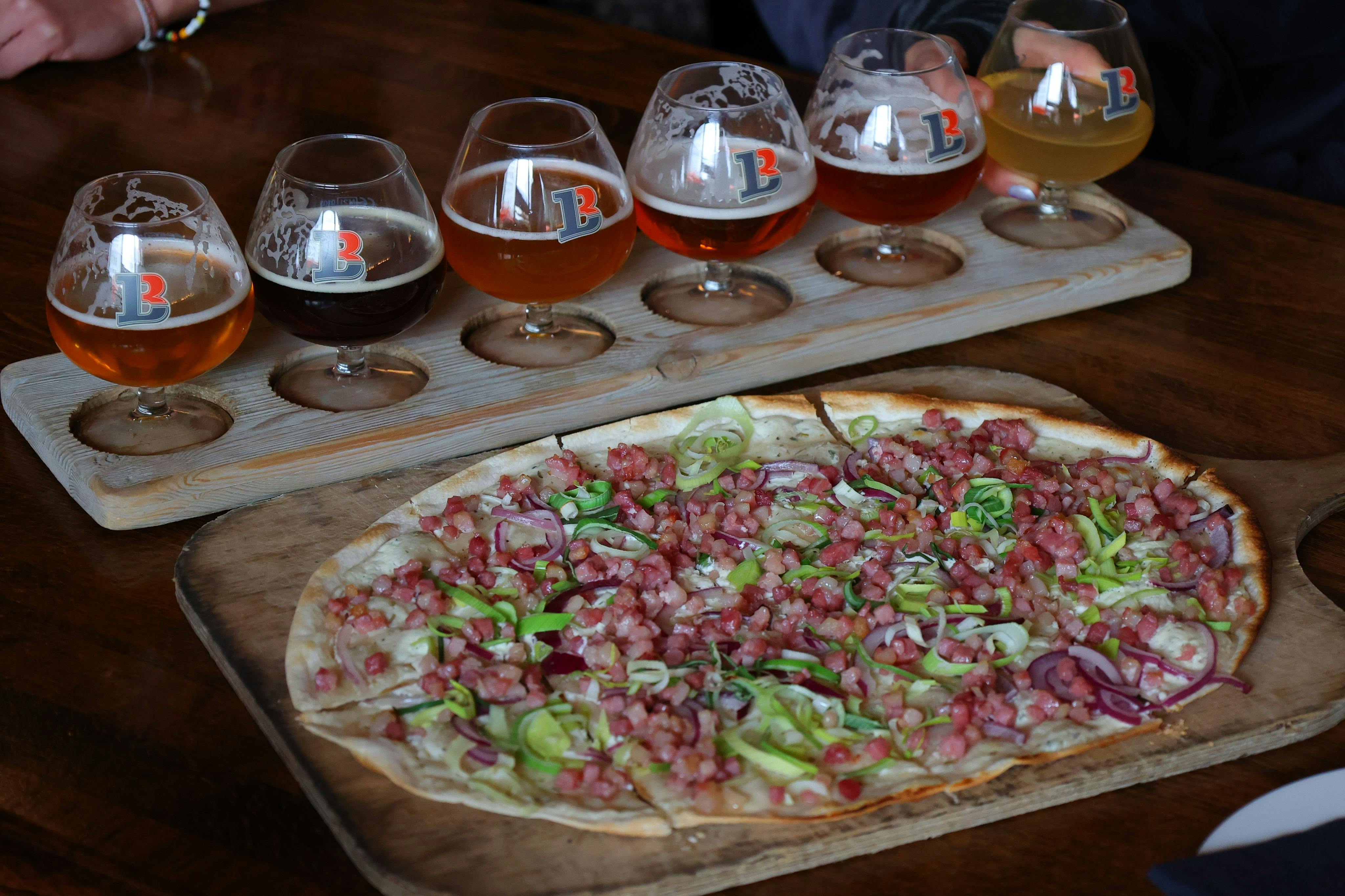 Flammkuchen και μπύρα