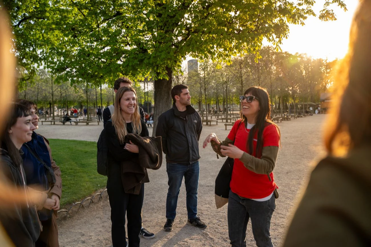 Paris: Left Bank Guided Sunset Walking Tour