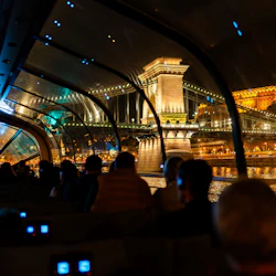 Budapest: Danube Evening Sightseeing Cruise + Audio Guide + 1 Drink 3