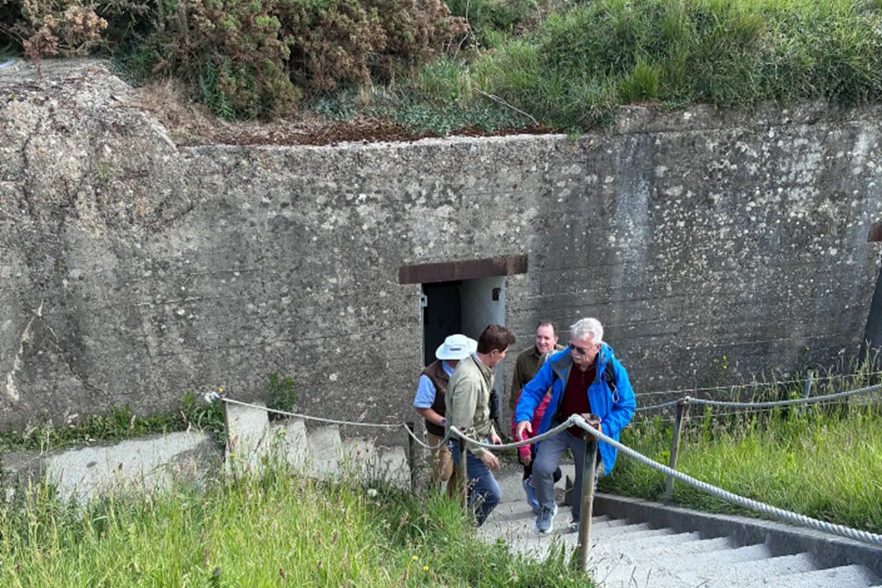 Normandia: Tour dello sbarco + cimitero americano — 8