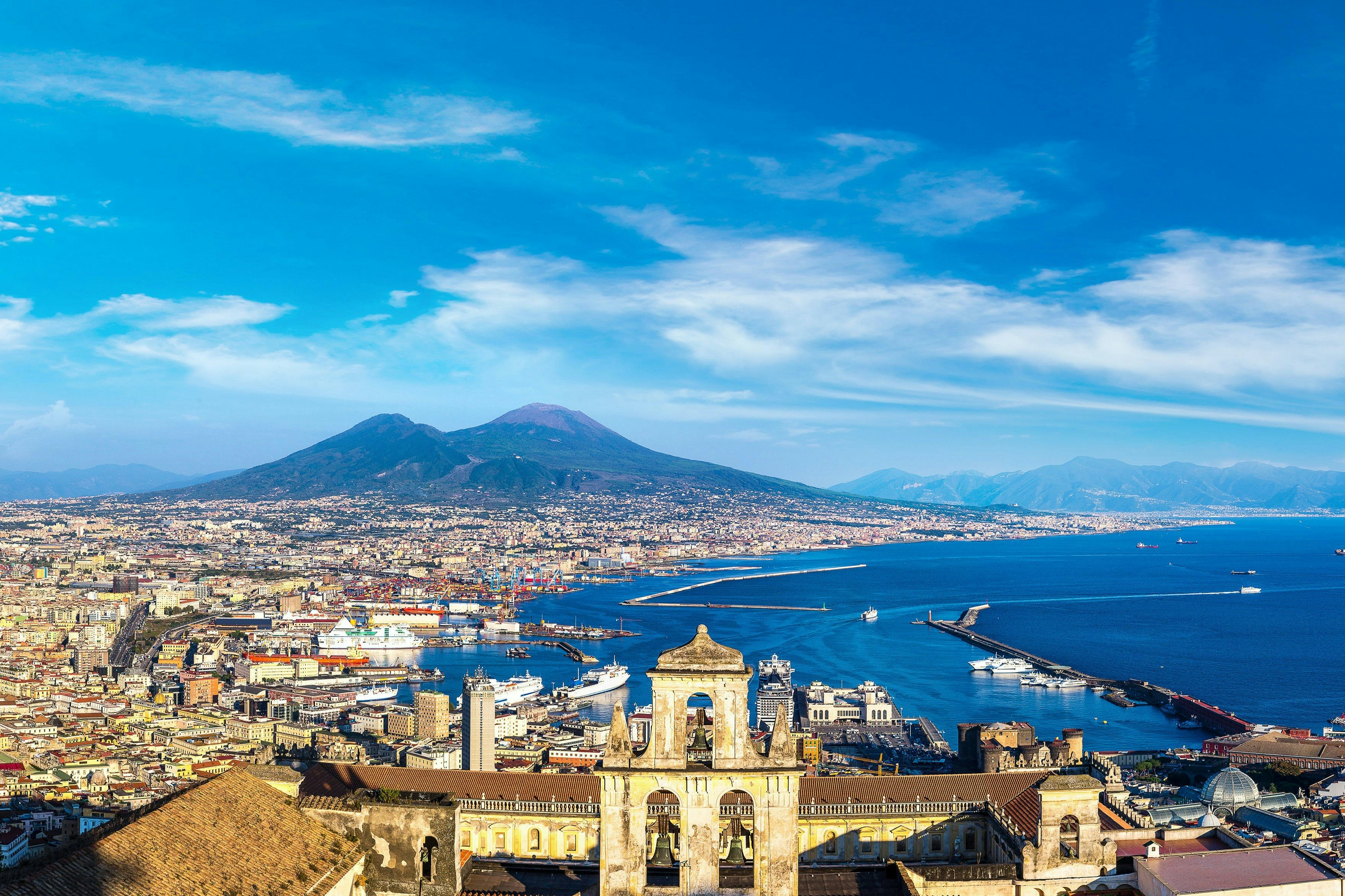 Transport to Mount Vesuvius