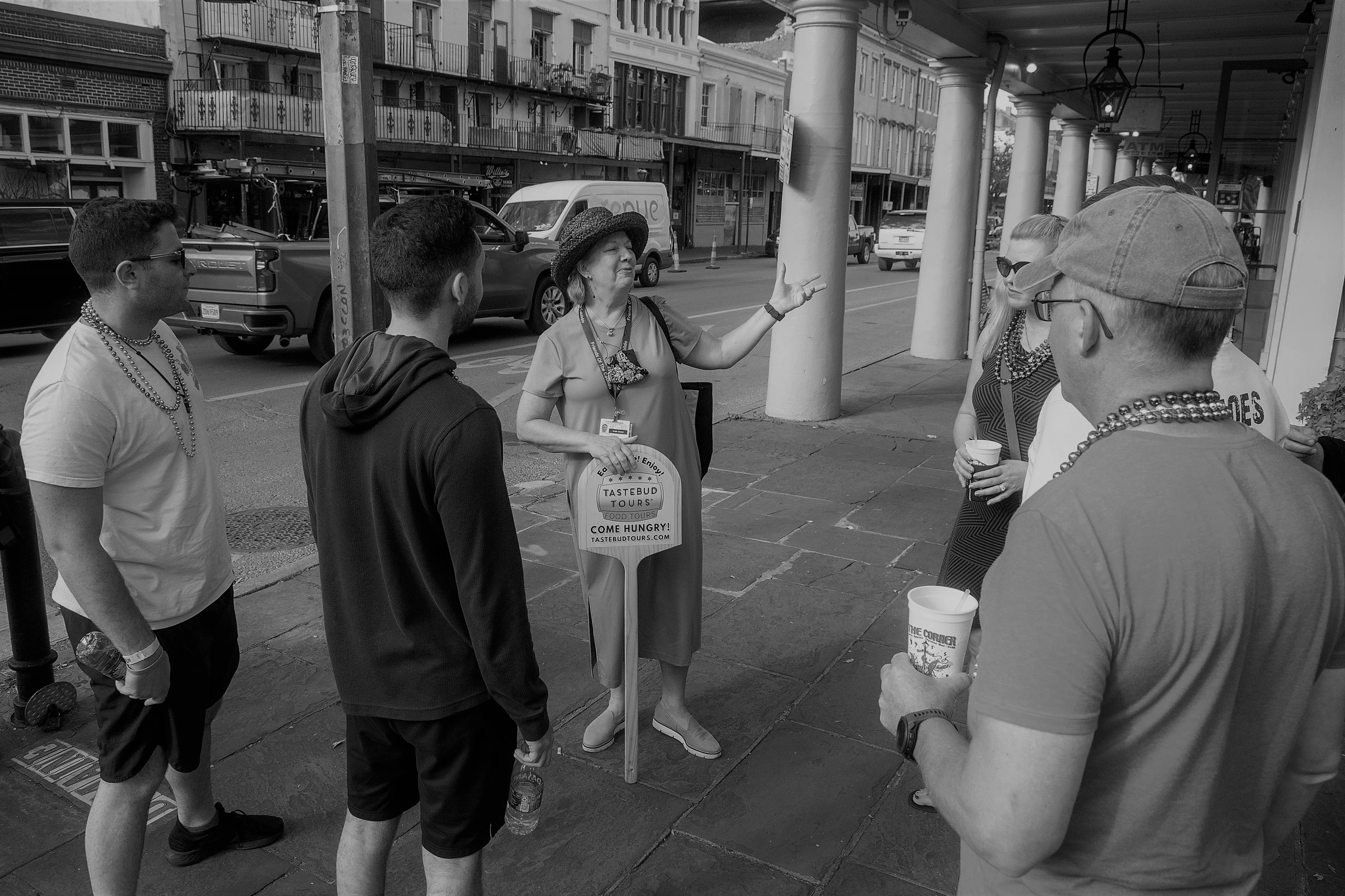 New Orleans: Sunset Food & History Tour