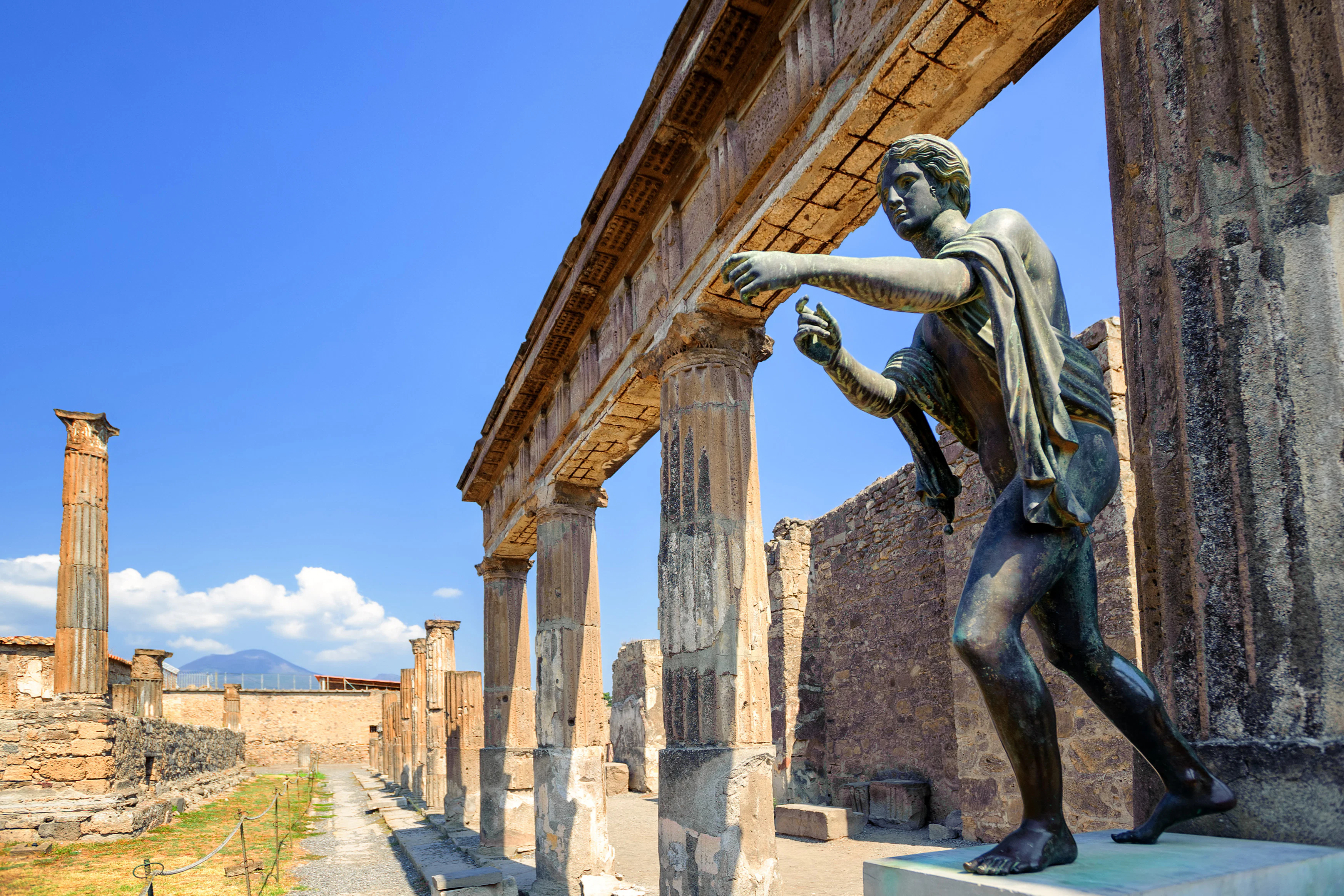 Pompeii & Naples: Day Trip from Rome