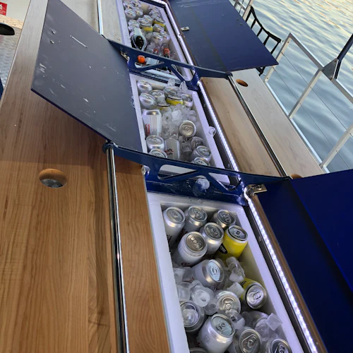 Prague: Cycle Boat Rental with Unlimited Drinks - Photo 4