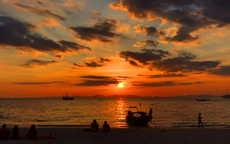 Krabi 4-Islands Sunset BBQ Tour with Bioluminescent Plankton by Longtail Boat