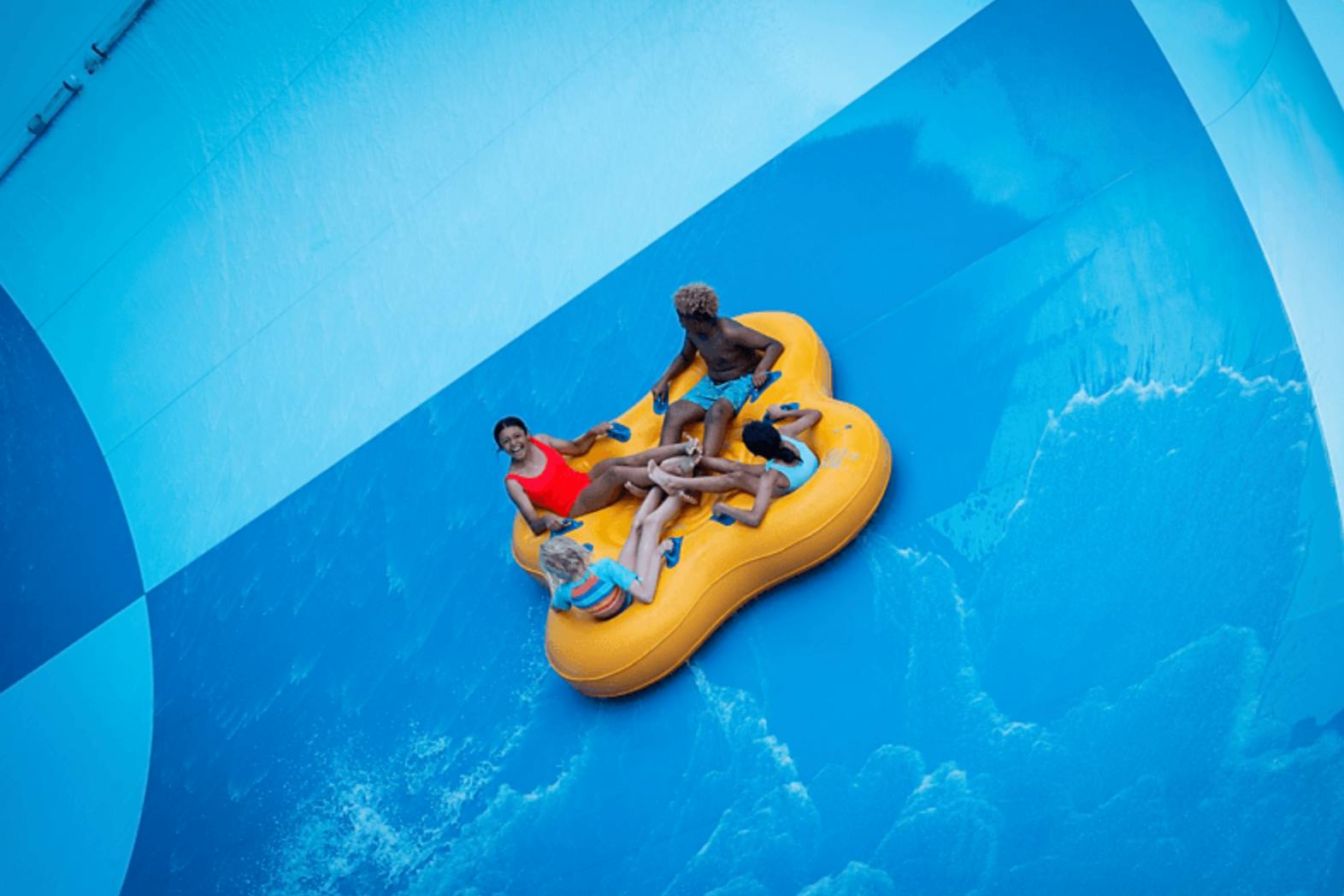 Raging Waters Los Angeles: Entry Ticket in San Dimas – Tiqets
